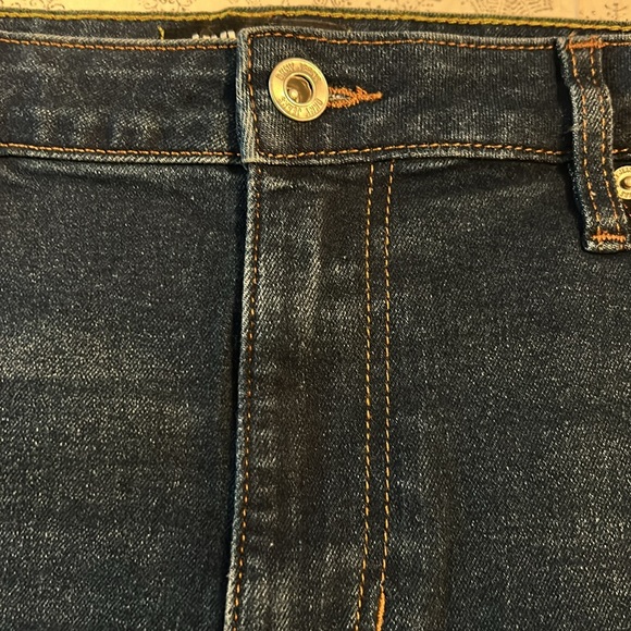 NWT DKNY JEANS - Picture 3 of 7